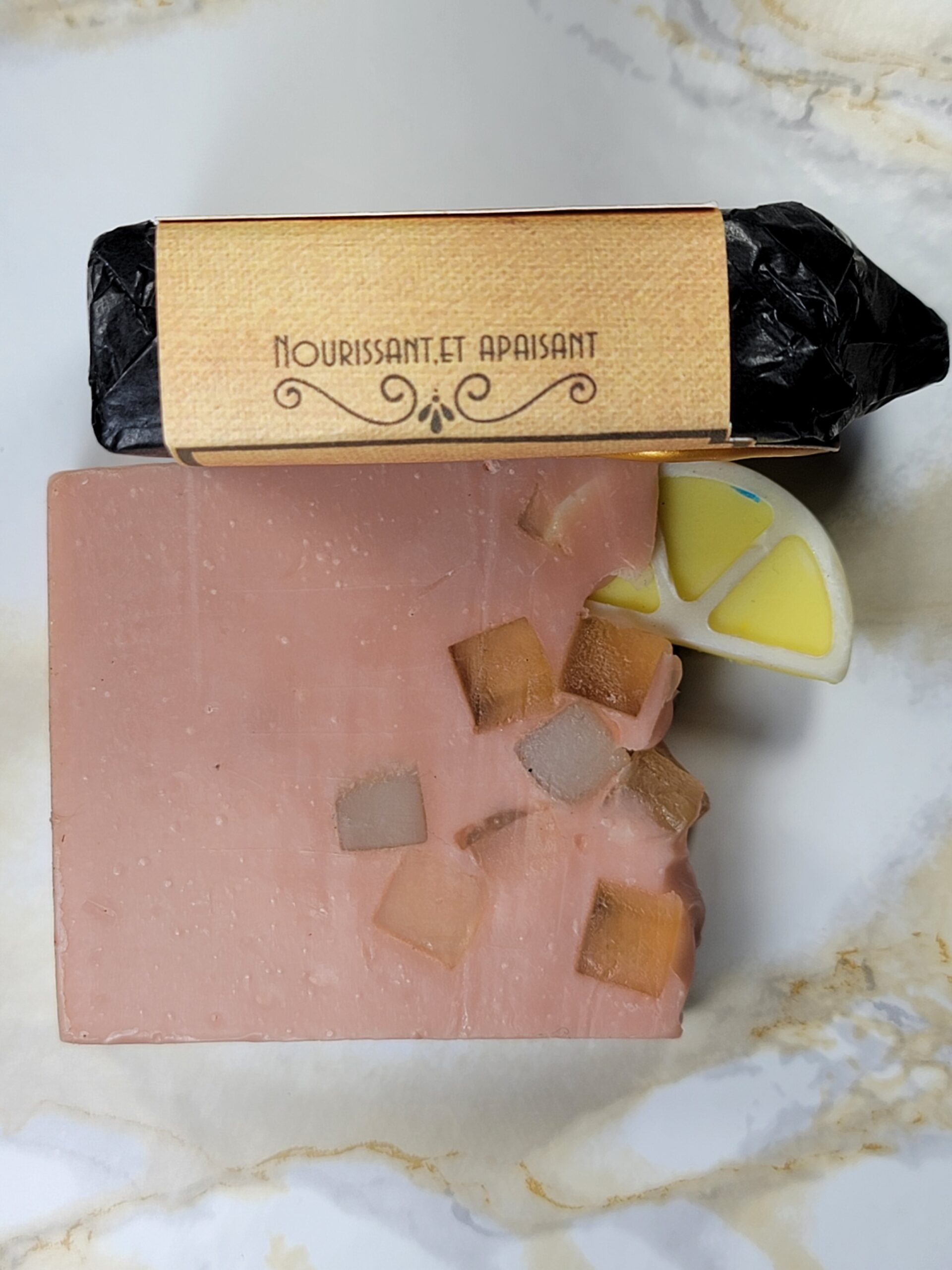 Savon naturel fait à la main Whisky – savon artisanal nourrissant et parfumé au whisky